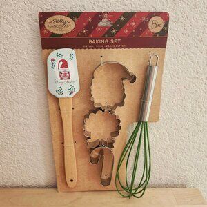 NIP Holly Handcraft & Co. 5-Piece Christmas Gnome Baking Set - Cookie Cutter New